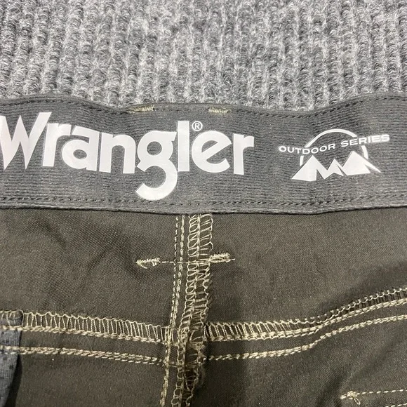 Wrangler Pants Mens 40x30 Outdoor Series Hiking Double Heel Utility Stretch EUC - Picture 10 of 10